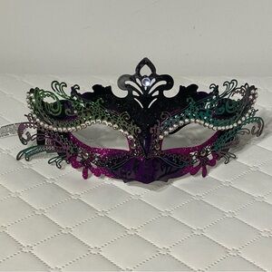 Iron Art Painting Half Face Party Mask Halloween Mardi Gras NWT